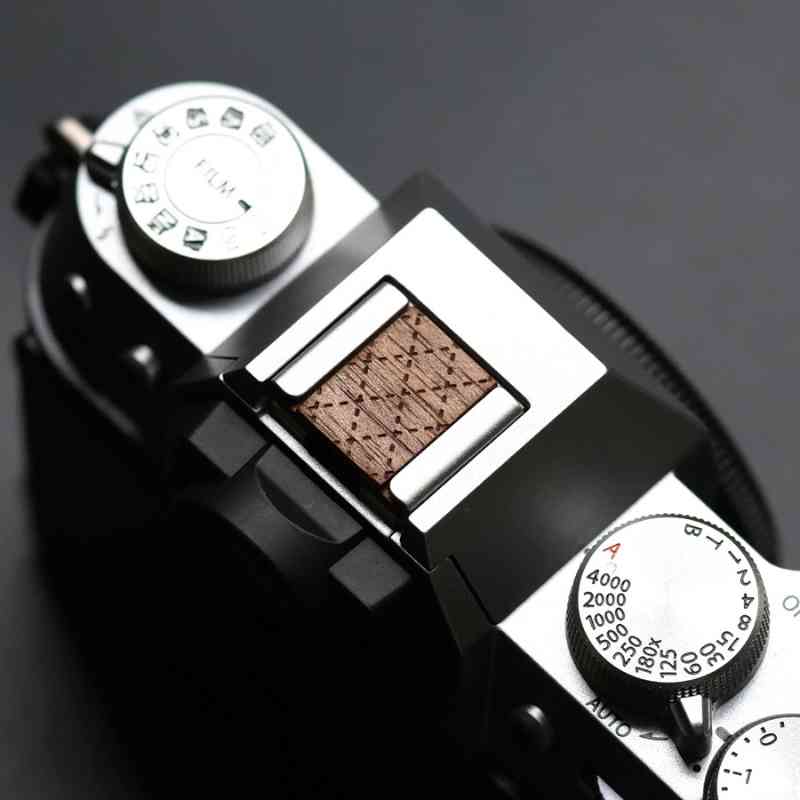 ハンサム Engraved Pattern Universal Hotshoe Cover 📷 iWoodStore.com 🌲