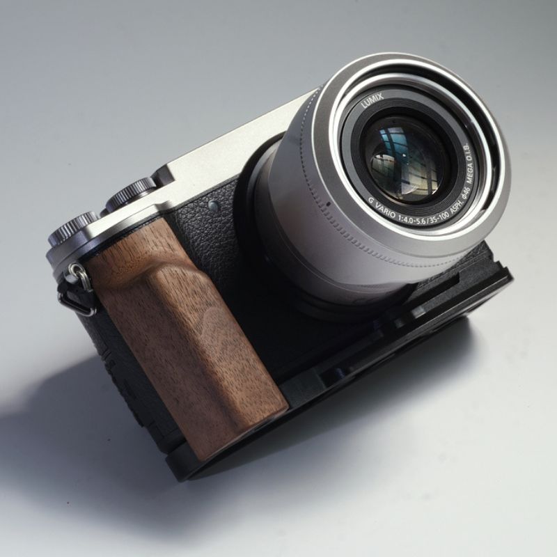 JJC Metal Hand Grip For Panasonic Lumix GX9 / GX7 Mark III / GX85 / GX80 - Quick Release