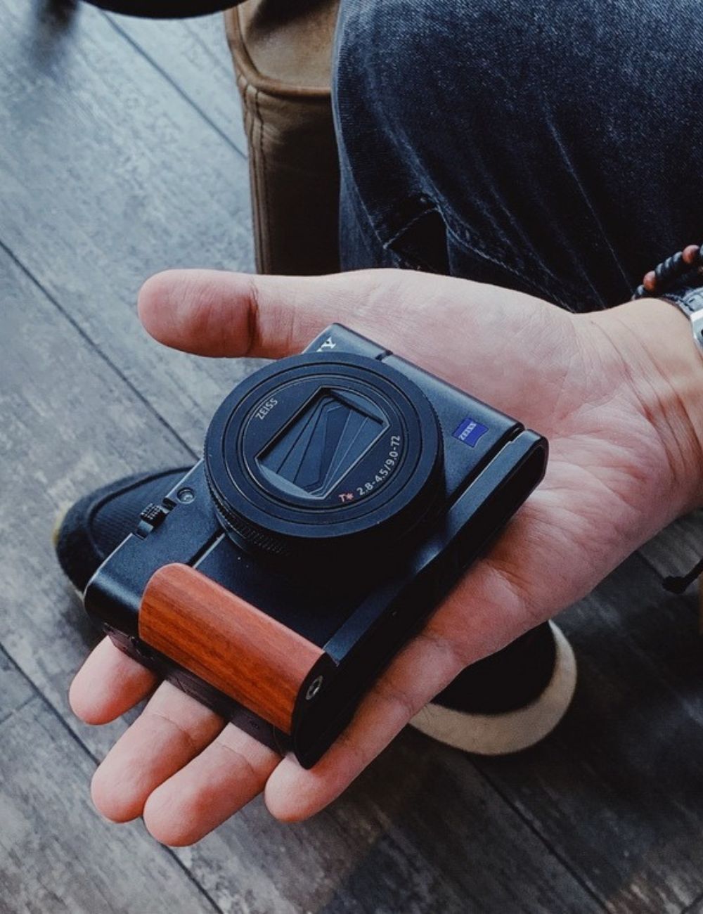The Beauty and Benefits of Wooden Camera Hand Grips