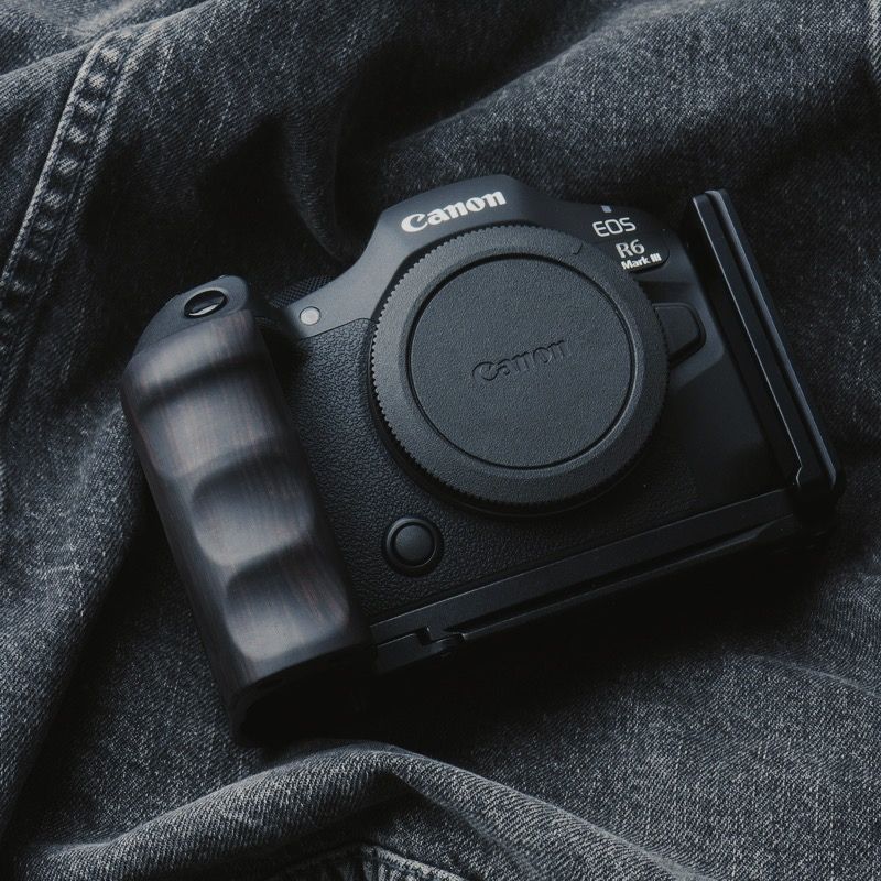 Canon EOS R6 R5用 木製ハンドグリップ 📷 iWoodStore