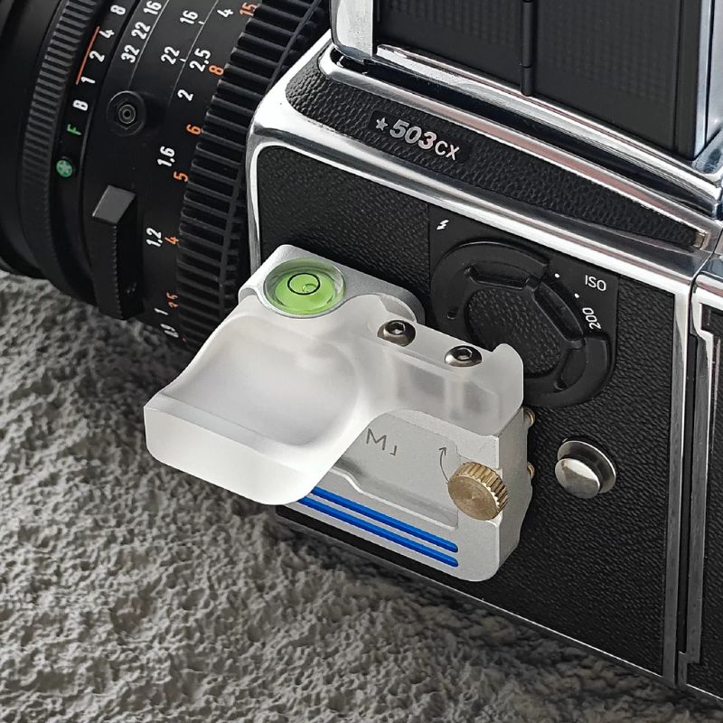 Hasselblad 500/503 Wooden Finger Grip – Ebony & Walnut | Premium