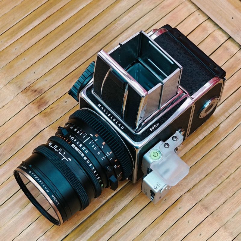 Hasselblad 500/503 Wooden Finger Grip – Ebony & Walnut | Premium