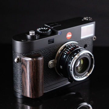 Leica M11 Grip Wood