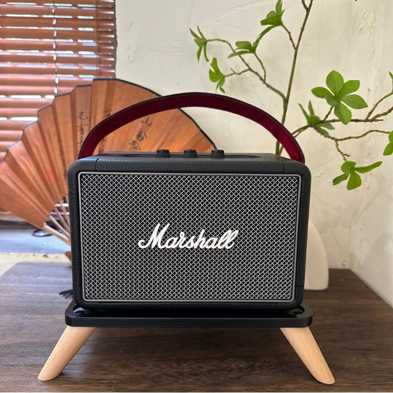 Marshall Kilburn 1 2 3 generations wooden speaker stand for desk brown walnut light beech wood