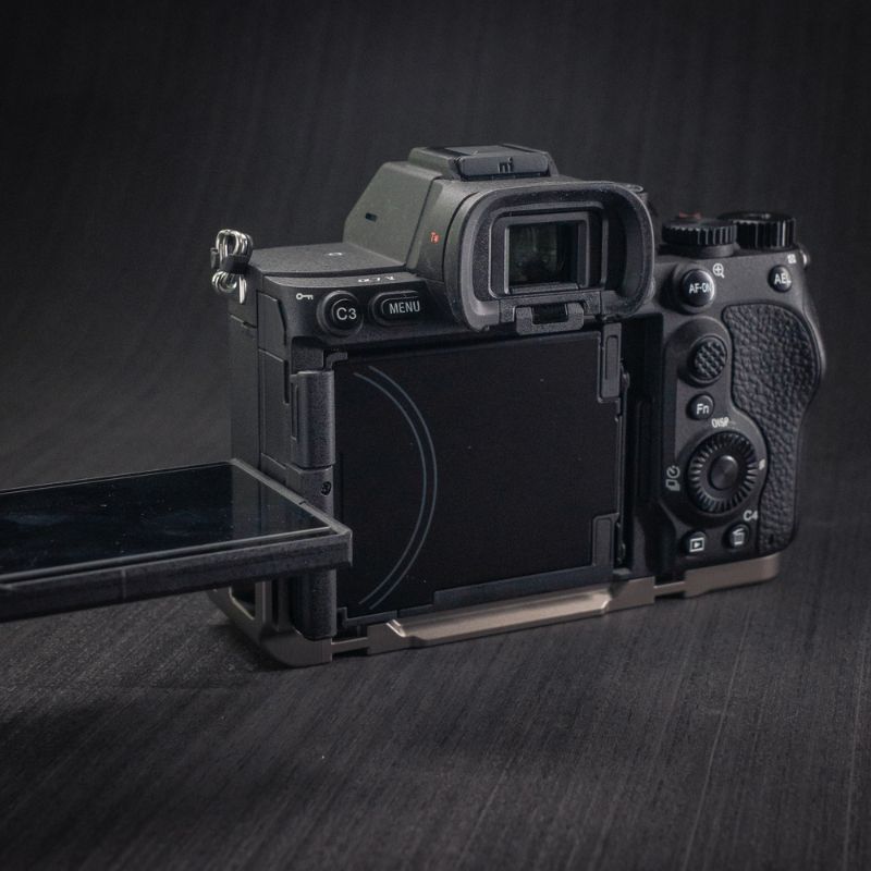 Sony A7M5 Grip Solid Wood Multifunctional & Aluminum Camera Handle iwoodstore