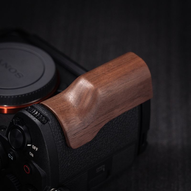 Sony A7M5 Grip Solid Wood Multifunctional & Aluminum Camera Handle iwoodstore