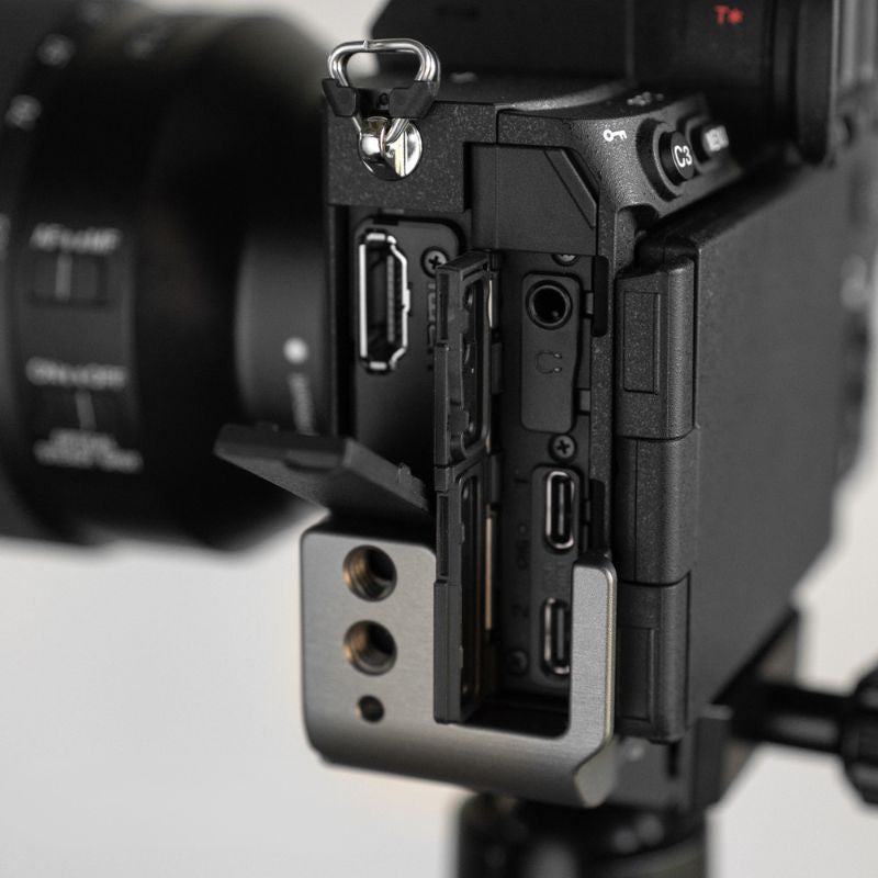 Sony A7M5 Grip Solid Wood Multifunctional & Aluminum Camera Handle iwoodstore