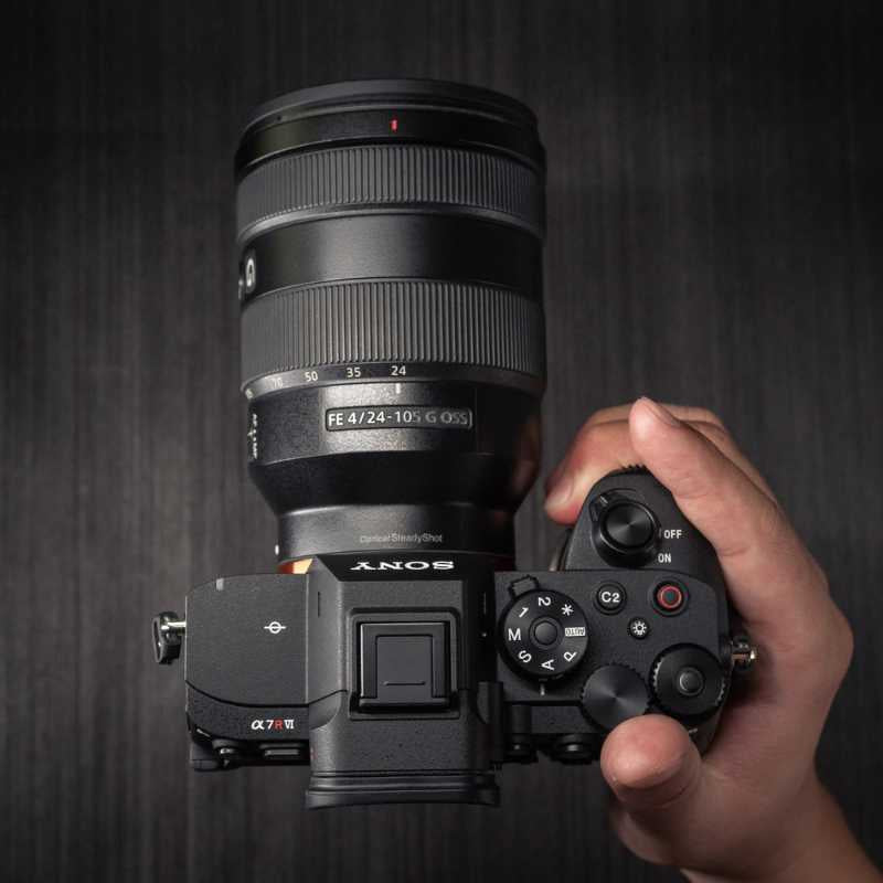 Custom Solid Wood Camera Hand Grip Baseplate for Sony A7R6 Series | Arca-Swiss Compatible