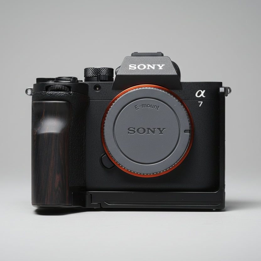Sony A7M5 Wooden Handgrip | Ergonomic L-Plate & Battery Access | iWoodStore