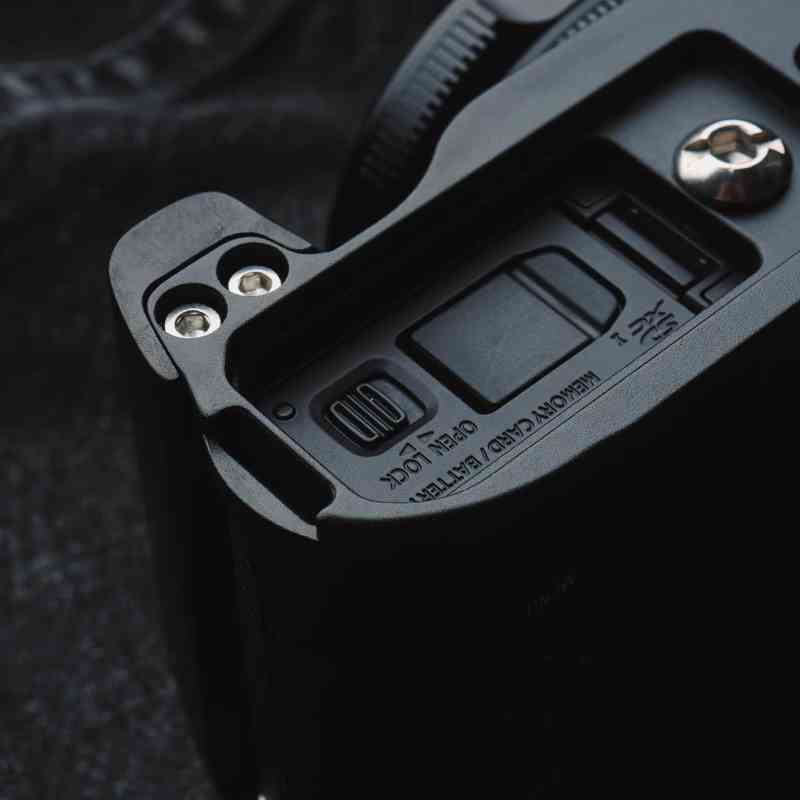 Wooden Handgrip for Leica DLux8 KC Design brown walnut dark ebony rosewood real wood grip for d-lux8 iwoodstore