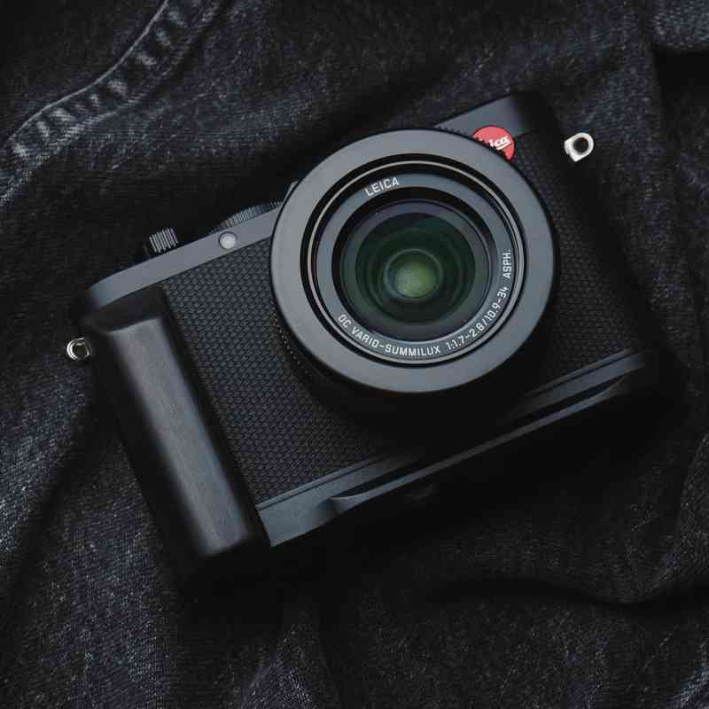 Wooden Handgrip for Leica DLux8 KC Design brown walnut dark ebony rosewood real wood grip for d-lux8 iwoodstore
