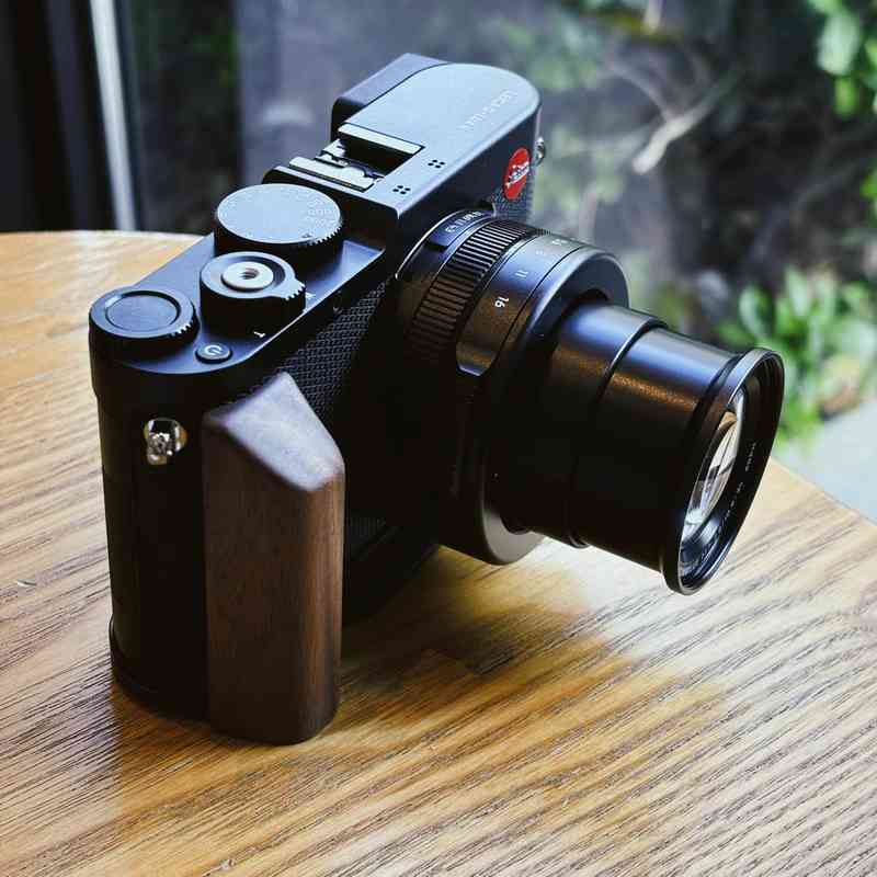 Wooden Handgrip for Leica DLux8 KC Design brown walnut dark ebony rosewood real wood grip for d-lux8 iwoodstore