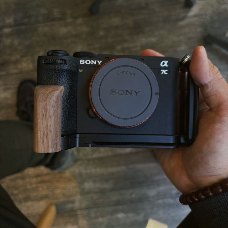 Wooden Handgrip for Sony A7CII A7CR Camera Brown Walnut Dark Ebony Rosewood Sony A7CII A7CR Handle Grip with Vertical Clapper