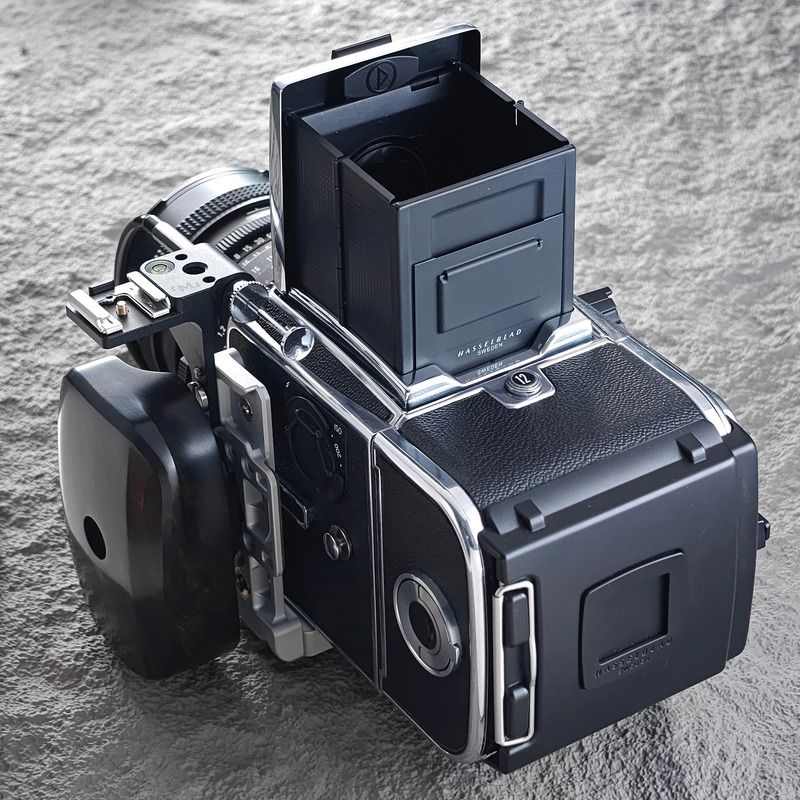 Wooden Grip Hasselblad 503 907 | Premium Camera Accessory