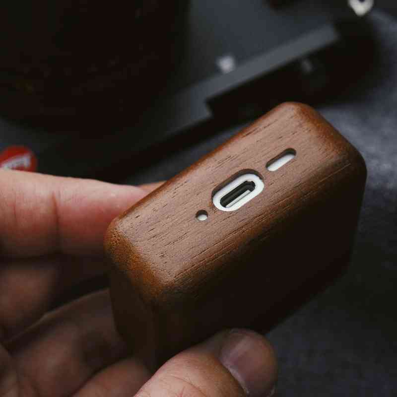 AirPods 4 Case Wood - iWoodStore