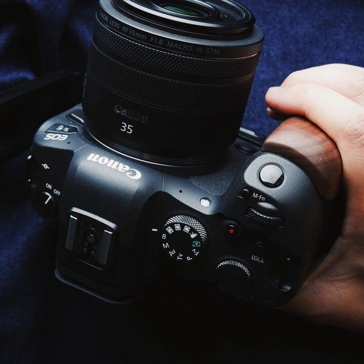 Canon EOS R6 R5 Hand Grip - iWoodStore