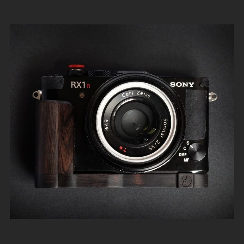 Dark Ebony Hand Grip for Sony RX1R2