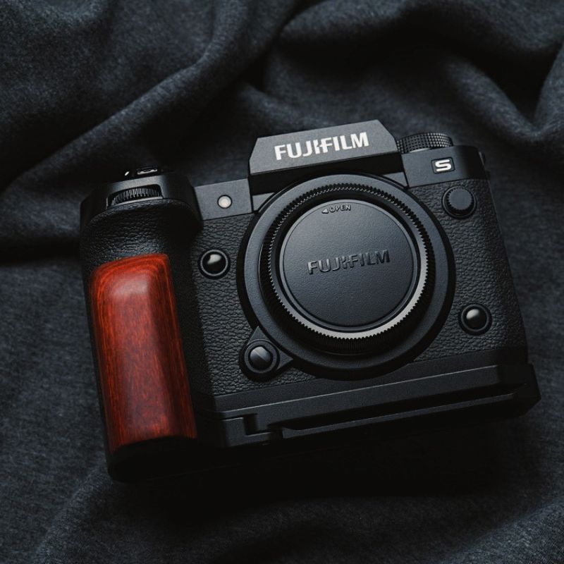 Fuji XH2s Camera Hand Grip - iWoodStore