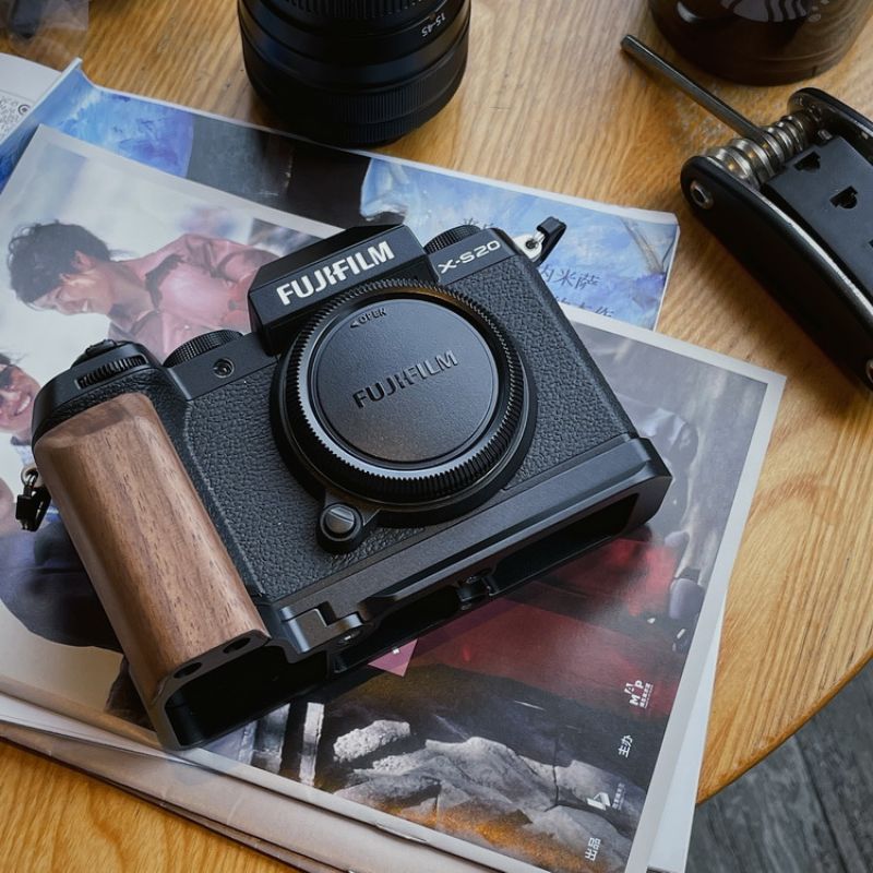 Fuji XS20 Hand Grip Premium Wood Aluminum Alloy Base