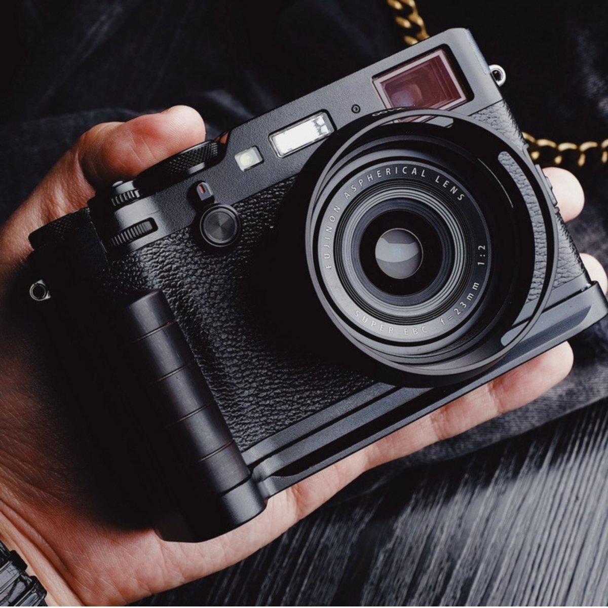 Fujifilm X100F Handgrip (x100f) - Comfort, Balance, Handling