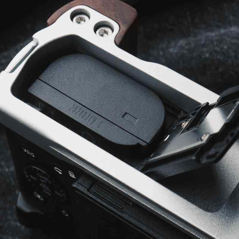 パナソニック ルミックス S9 用ハンドグリップ KCデザイン