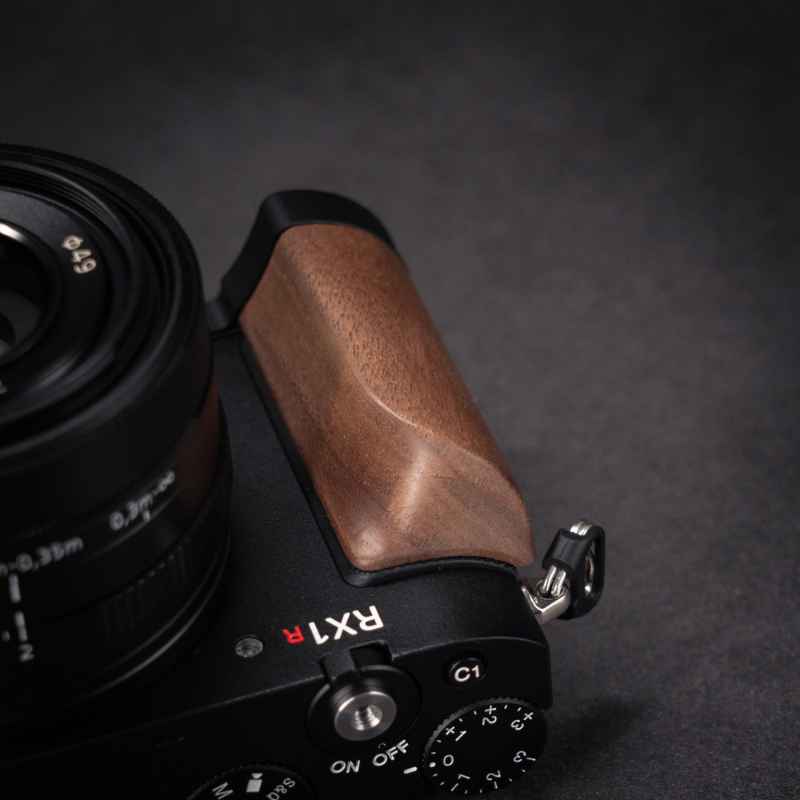 L - Shaped Grip Sony RX1R3 Wood WG - iWoodStore