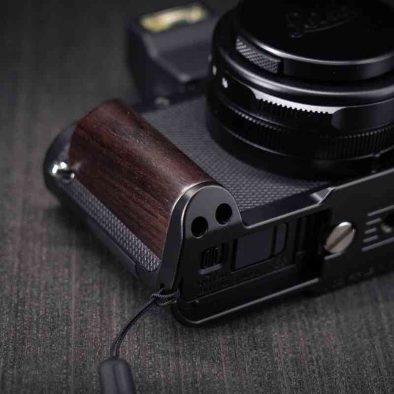 Leica DLux8 Grip Wood YW Design - iWoodStore