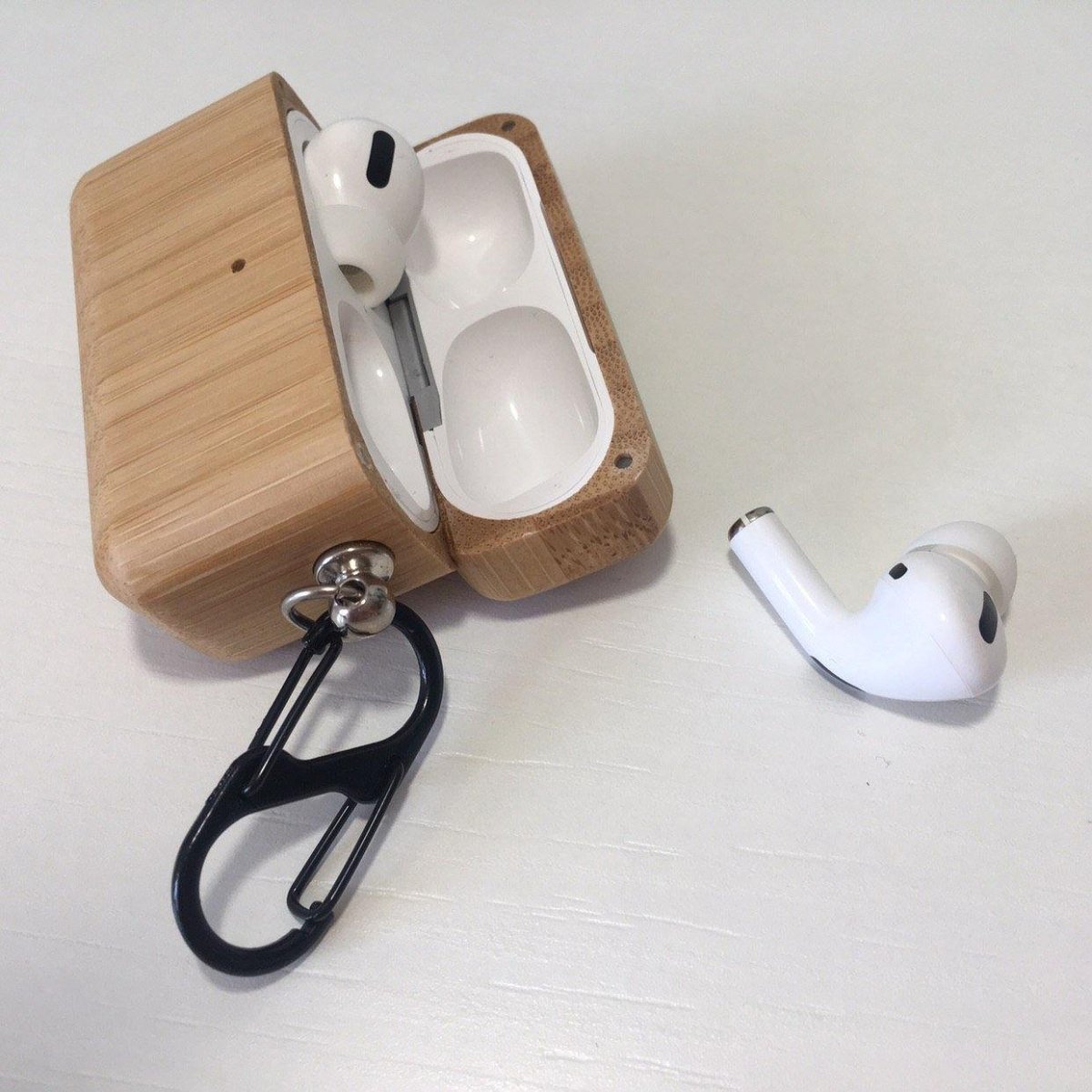 Maple Wood AirPods Pro Case with Keychain: Stylish & Affordable