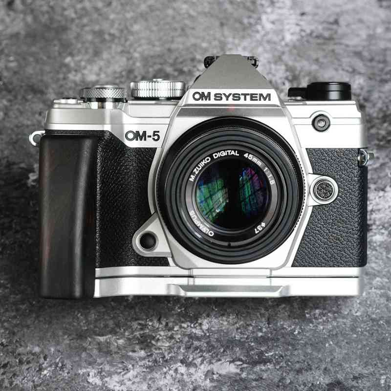 Olympus OM5 Grip E - M5 Mark III - iWoodStore