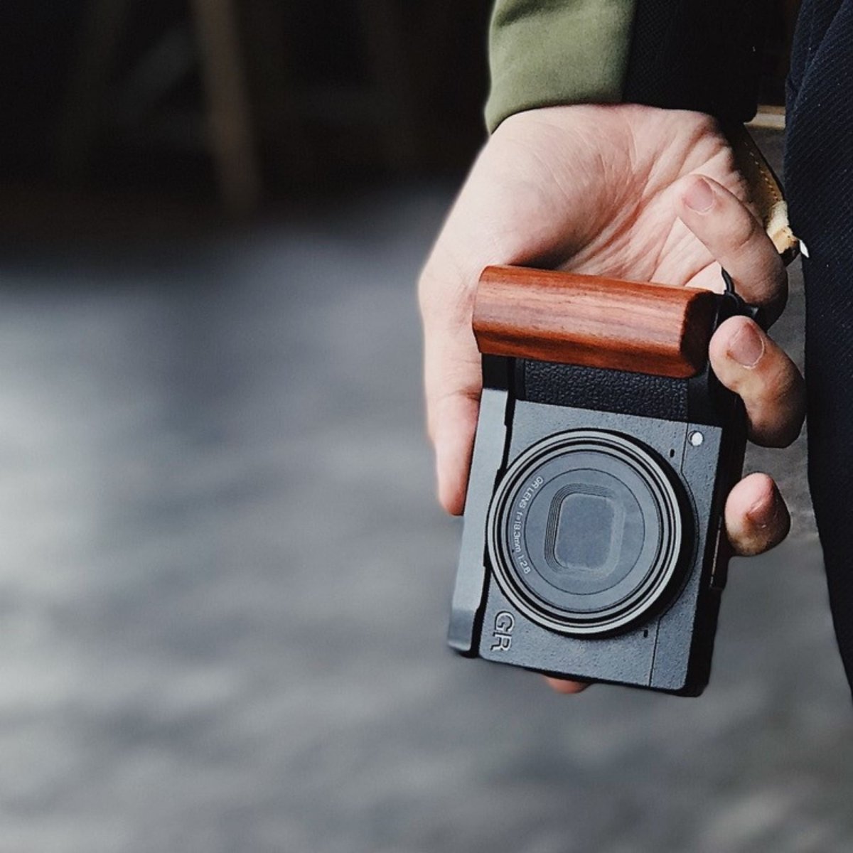 Ricoh GR3 Hand Grip for Improved Handling and Security 📷