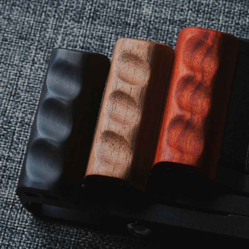 Ricoh GR4 Handgrip Wood (Ricoh GR IV) - iWoodStore