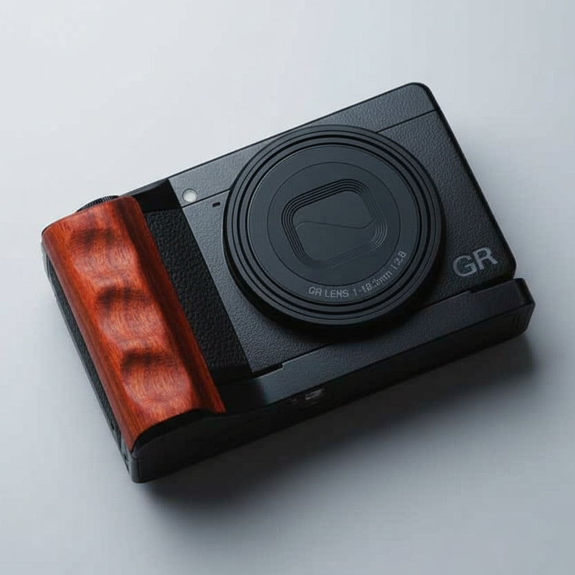 Wooden Grip for Ricoh GR4 – Premium Ergonomic Handgrip