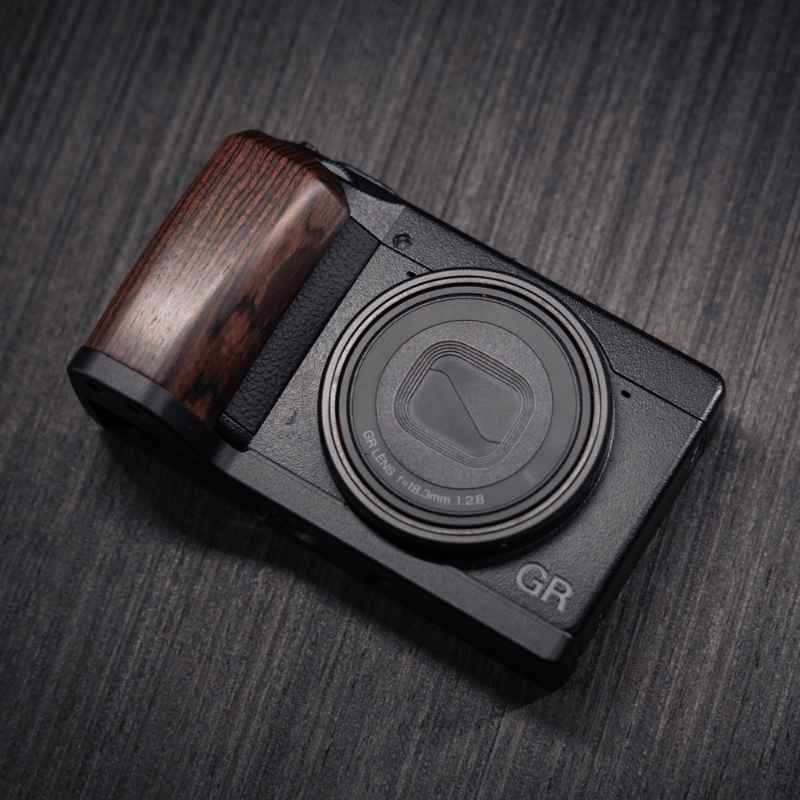 Ricoh GR4 Handgrip Wood (Ricoh GR IV) - iWoodStore