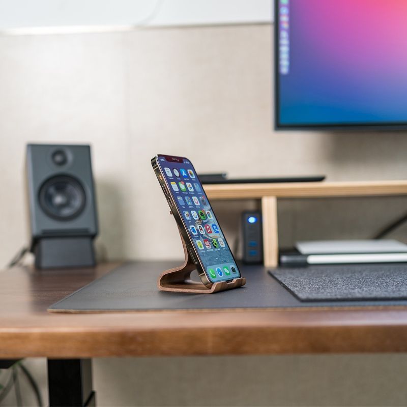 Scandi Style Wooden iPhone Stand for Desk - iWoodStore