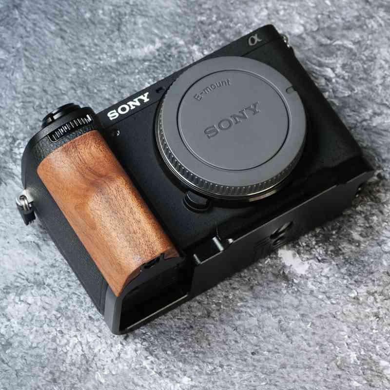 Sony A6700 Grip MS Design - iWoodStore