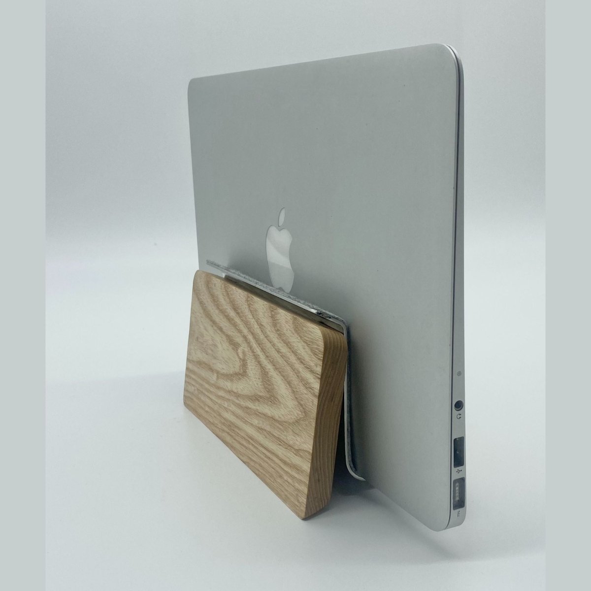 Wood Laptop Vertical Stand for Desk - iWoodStore