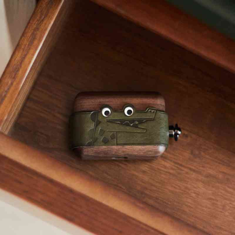 Wooden AirPods Pro Case Cover Alligator Style