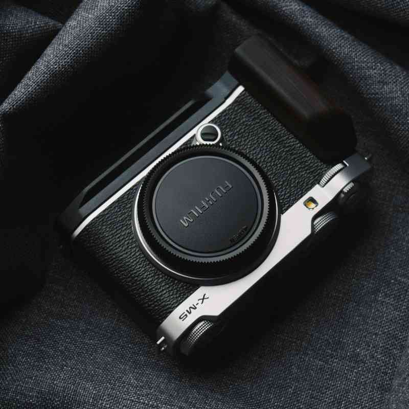 Wooden Fuji X - M5 Grip KC Design (XM5) - iWoodStore