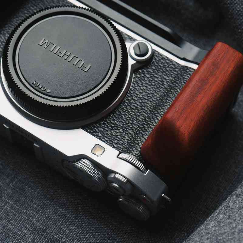 Wooden Fuji X - M5 Grip KC Design (XM5) - iWoodStore