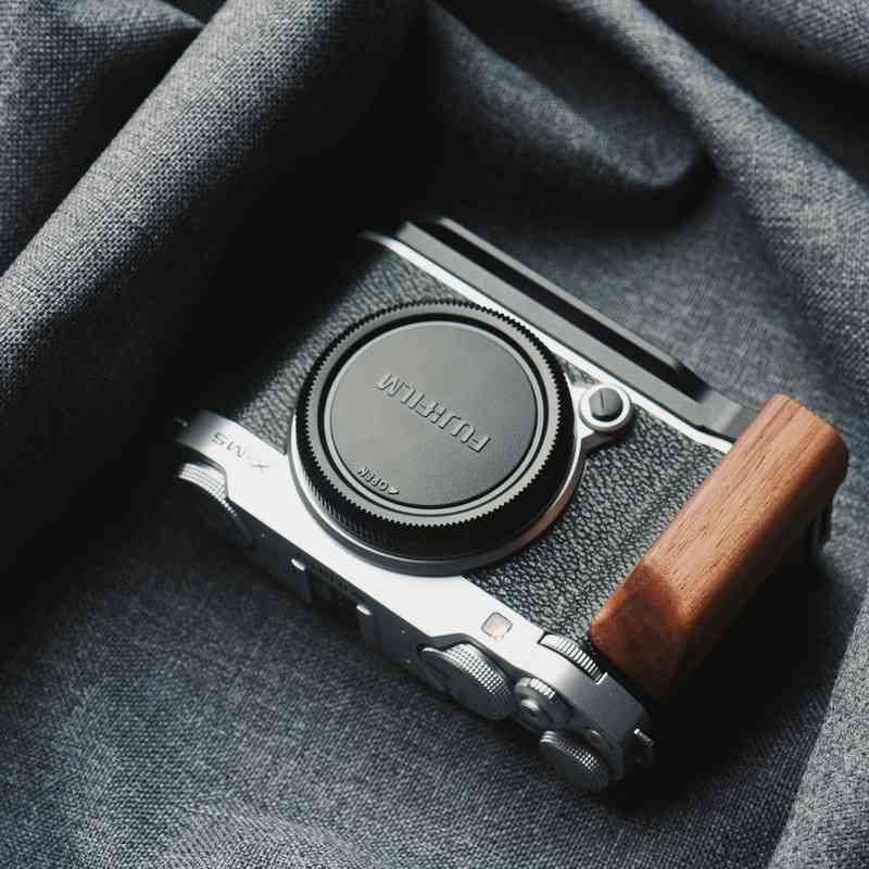 Wooden Fuji X - M5 Grip KC Design (XM5) - iWoodStore