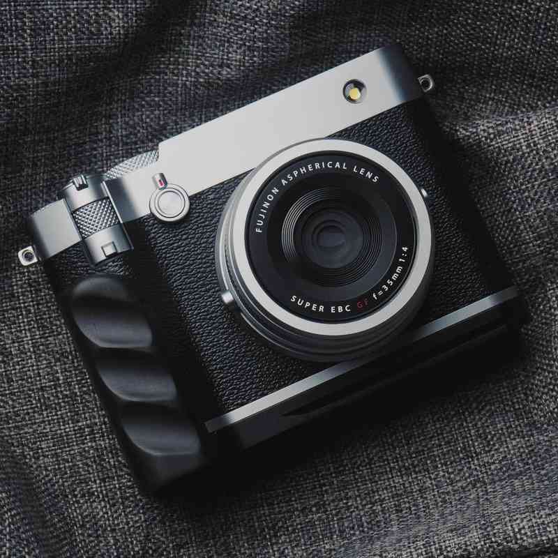 Wooden Grip for Fuji GFX100RF - KC Design Camera Accessory | iWoodStore