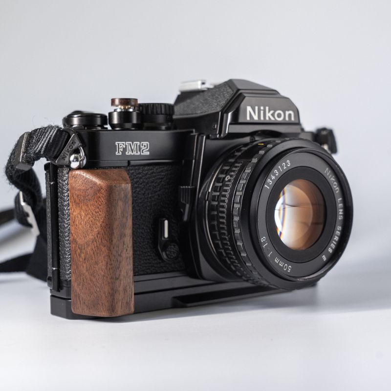 Wooden Grip for Nikon FM2: Style and Function