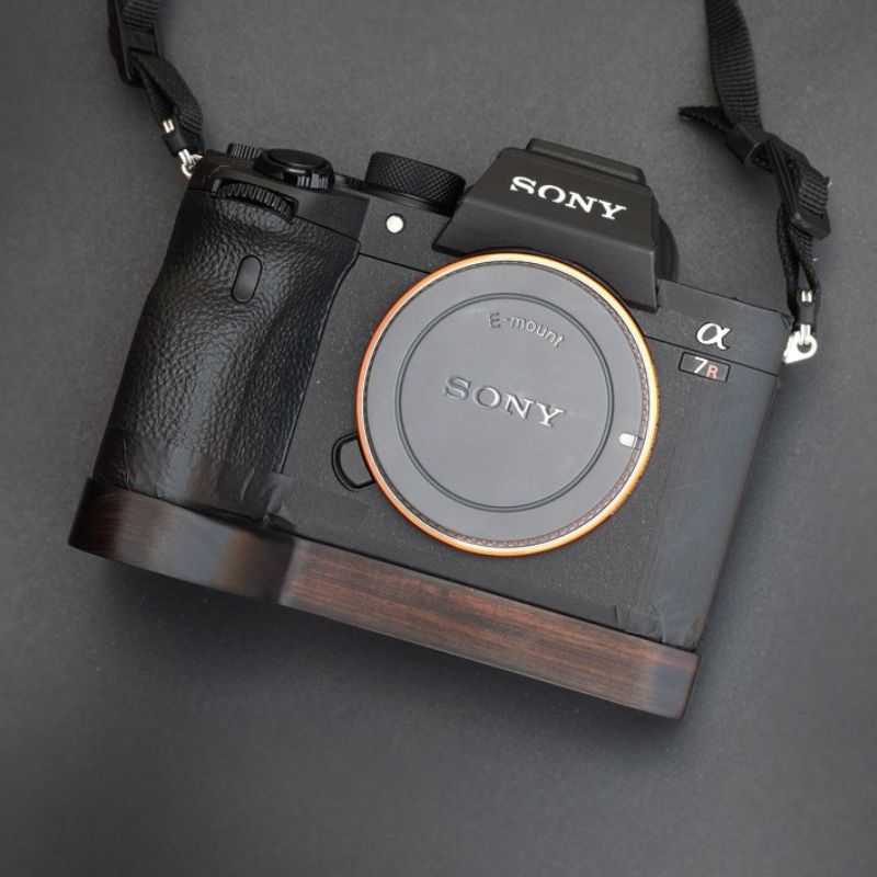 Premium Dark Wooden Grip for Sony A7R5 A7M4 A7R4 A7S3 A9M2 A1