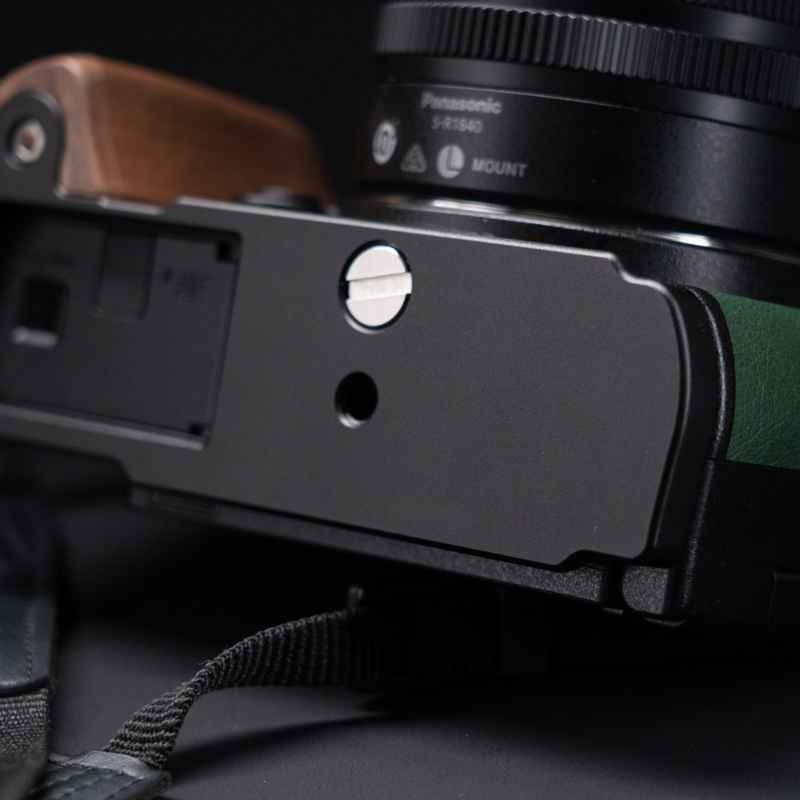 Lumix S9用木製L字グリップ | ウォールナット＆エボニー