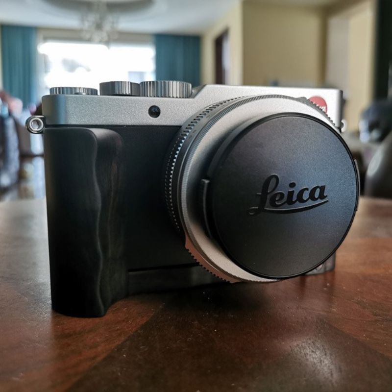 Leica D-Lux 7 Hand Grip Dark Ebony Handle (DLux7)