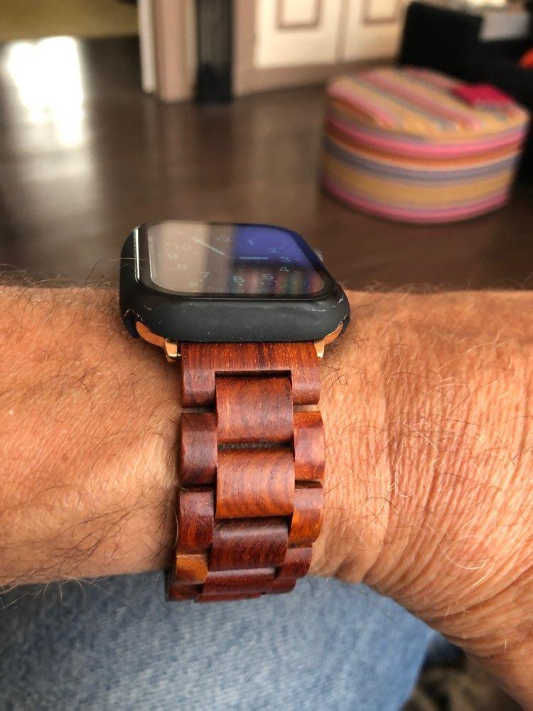 Rose Wooden Band for Apple Watch 🌳 Natural Wood. ♻️ Eco-friendly. ✈️ Free Worldwide Shipping. 🎁 Perfect Gift.
