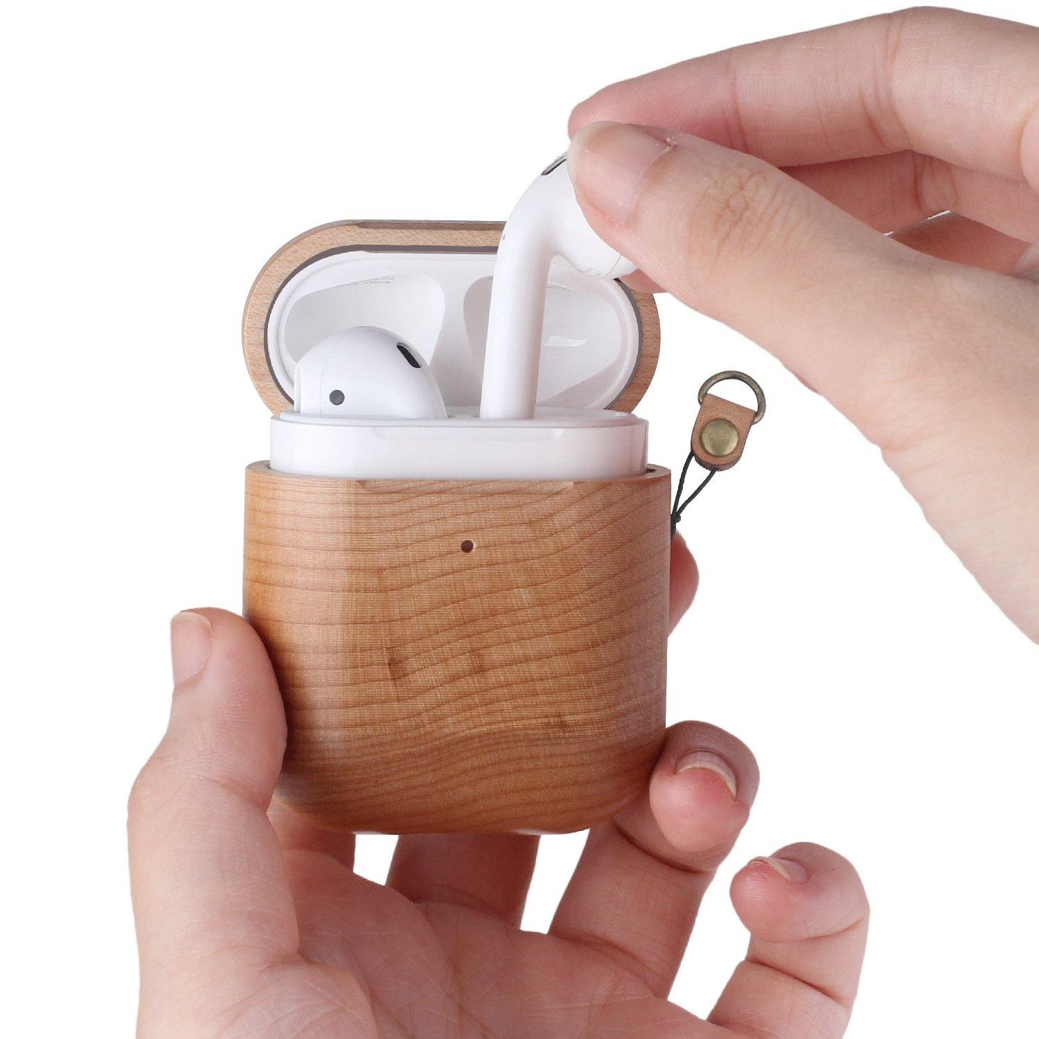 Maple Wooden AirPod Case 🌳 Natural Wood. ♻️ Eco-friendly. ✈️ Free Worldwide Shipping. 🎁 Perfect Gift.