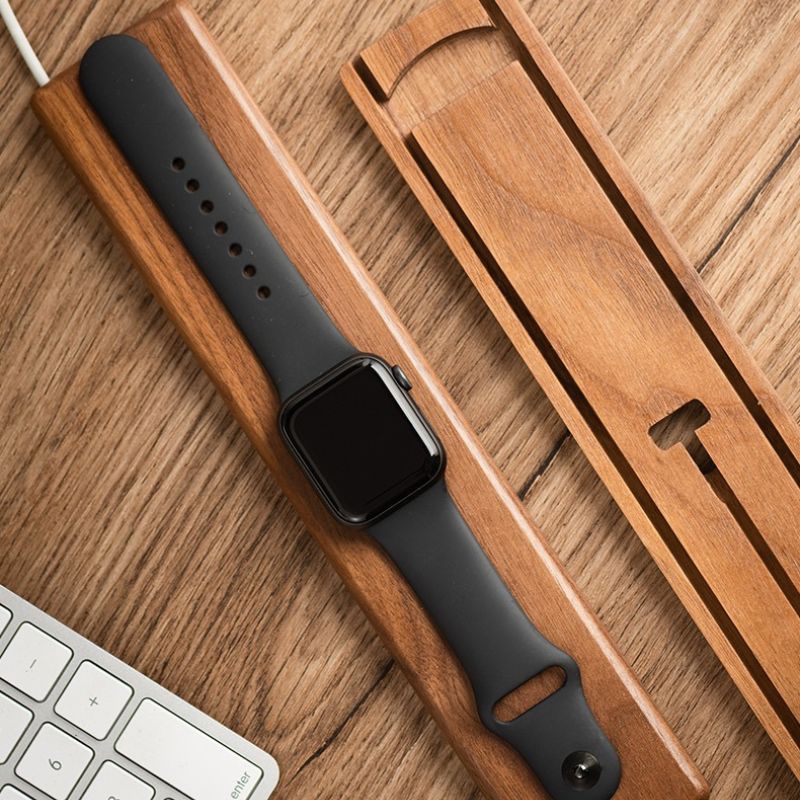 wooden_apple_watch_stand_for_desk_iwatch_charging_stand_holder_dark_wood_walnut_iwoodstore