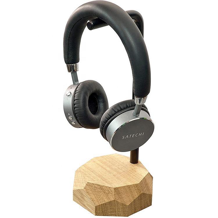 Oak Wood Headphone Stand 🌳 Natural Wood. ♻️ Eco-friendly. ✈️ Free Worldwide Shipping. 🎁 Perfect Gift.